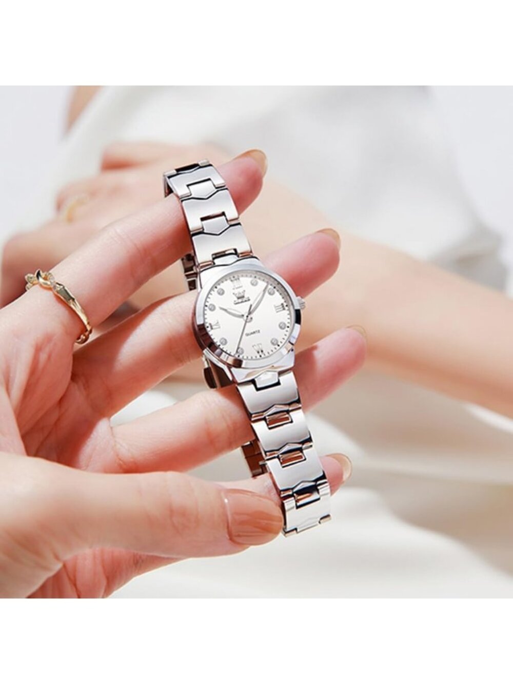 Women's Silver Analog Quartz Waterproof Stainless Steel Band Ladies Wrist Watch